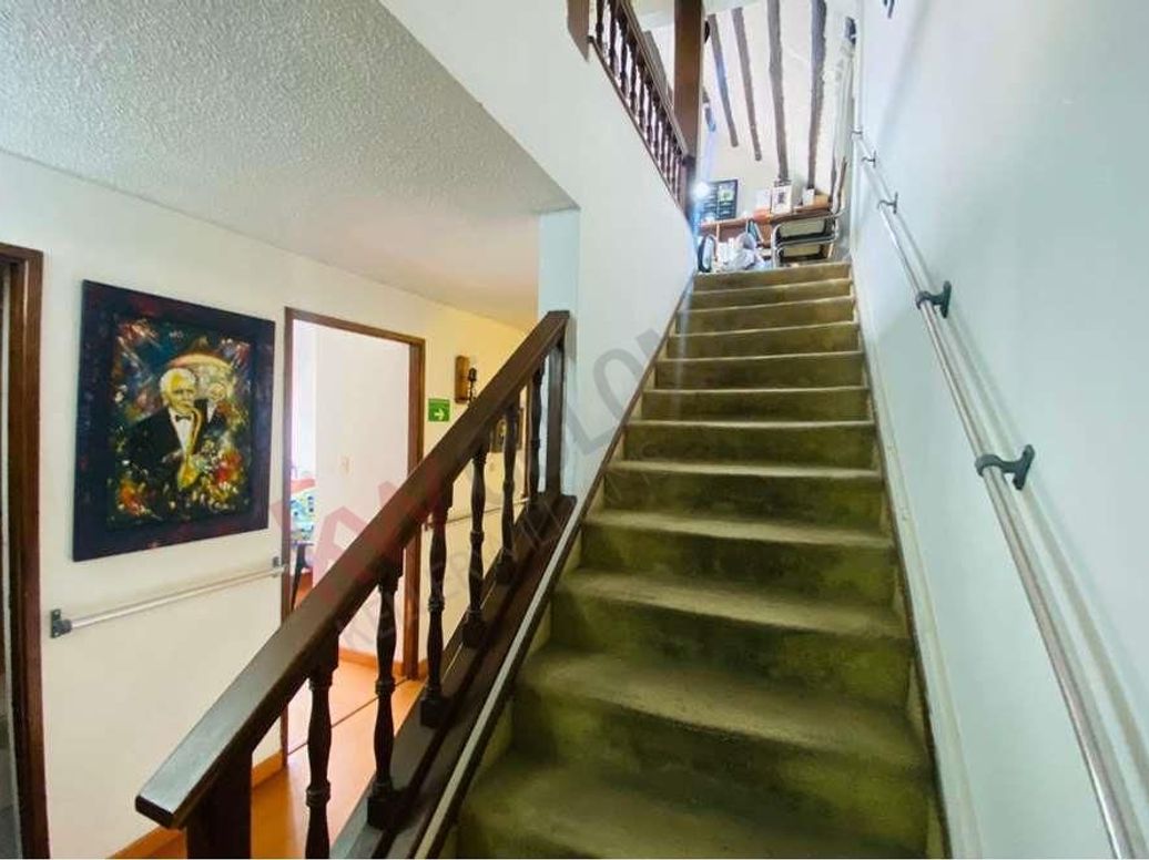 Casa de 4 alcobas en venta en Cedro Bolívar, Bogotá, 365 m² · foto 3 de 19