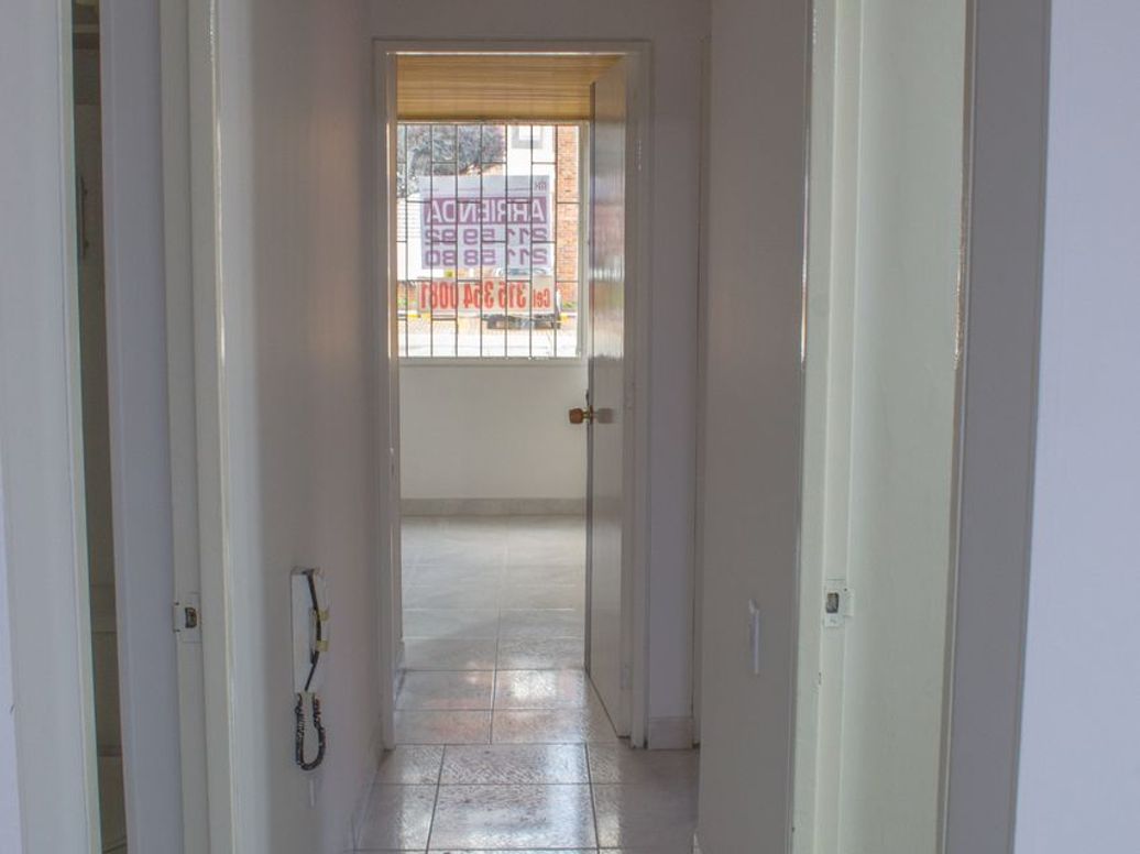 Apartamento de 2 alcobas en arriendo en Cedro Narvaez, Bogotá, 70 m² · foto 7 de 16