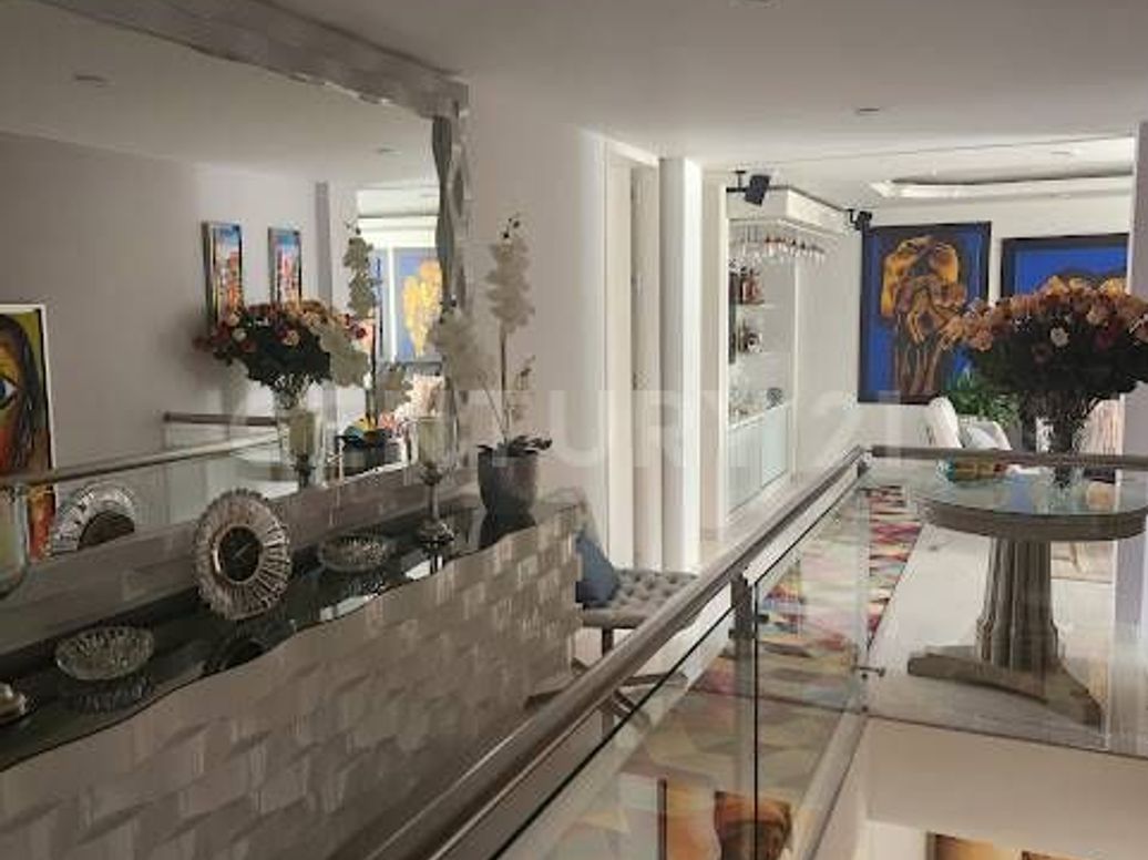 Casa de 4 alcobas en venta en Niza, Bogotá, 350 m² · foto 12 de 20