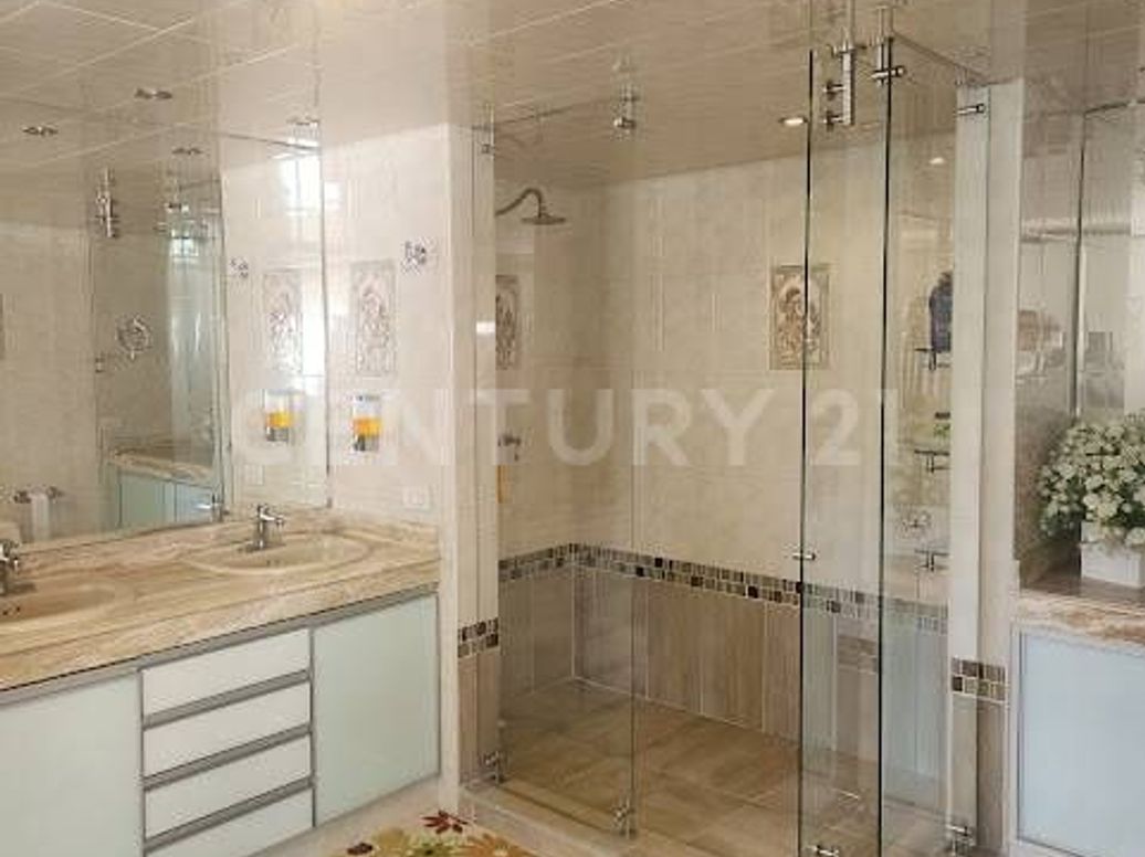 Casa de 4 alcobas en venta en Niza, Bogotá, 350 m² · foto 11 de 20