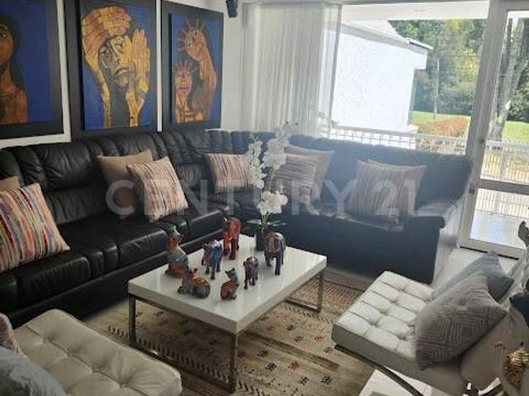 Casa de 4 alcobas en venta en Niza, Bogotá, 350 m² · foto 17 de 20