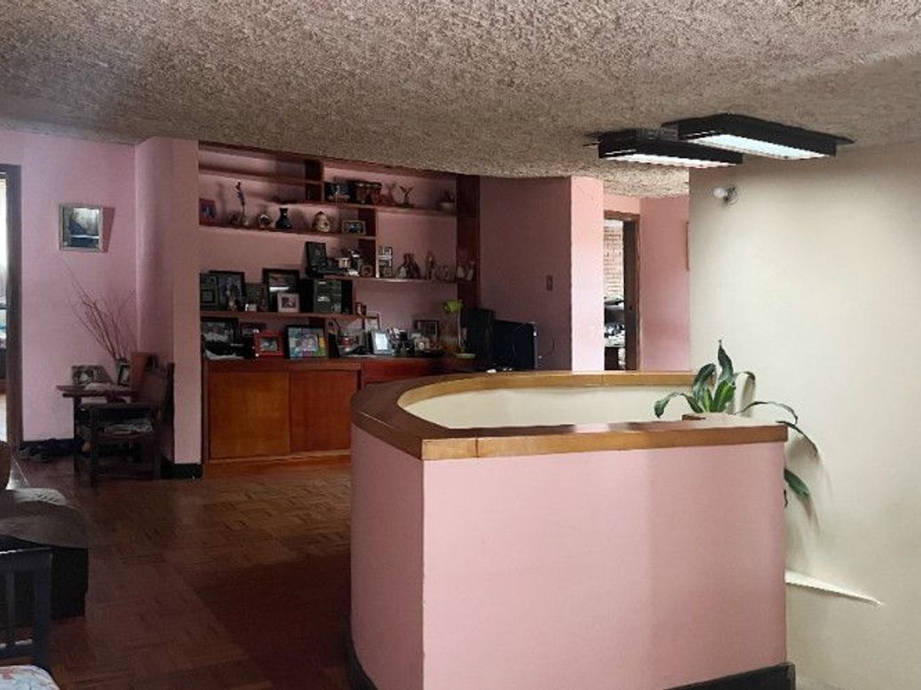 Casa de 4 alcobas en venta en El Contador, Bogotá, 463 m² · foto 11 de 13