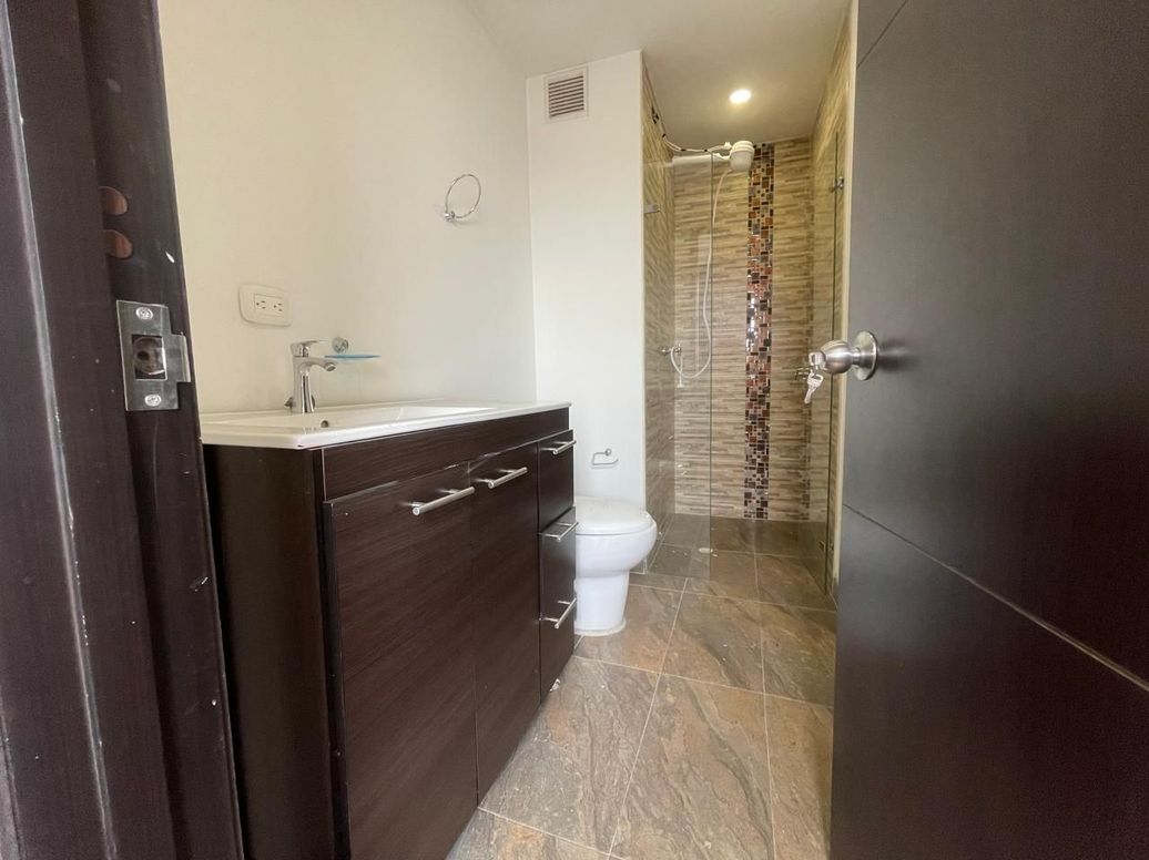 Apartamento de 3 alcobas en venta en Santa Isabel Sur, Bogotá, 120 m² · foto 5 de 20