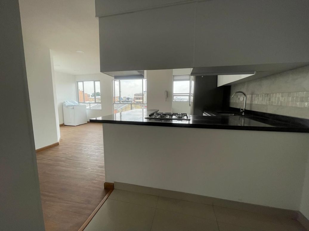 Apartamento de 3 alcobas en venta en Santa Isabel Sur, Bogotá, 120 m² · foto 3 de 20