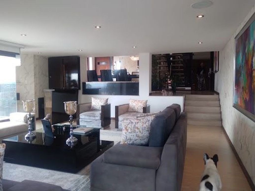 Casa de 3 alcobas en venta en Bosque De Pinos, Bogotá, 270 m² · foto 2 de 20