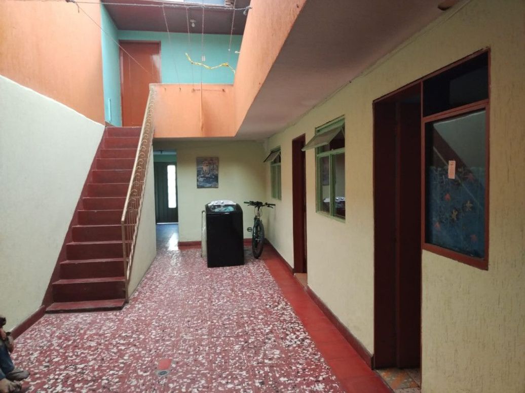 Casa de 8 alcobas en venta en El Rincon De Suba, Bogotá, 208 m² · foto 4 de 7