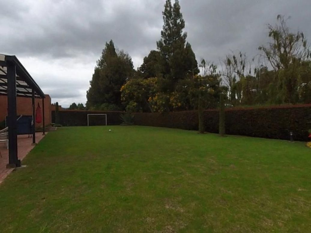 Casa de 4 alcobas en venta en Casa Blanca, Bogotá, 360 m² · foto 3 de 20