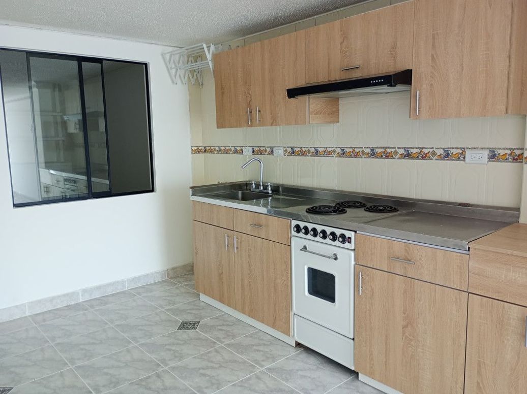 Apartaestudio en venta en Pardo Rubio, Bogotá, 45 m² · foto 6 de 10