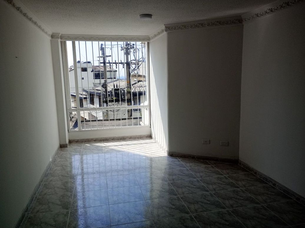Apartaestudio en venta en Pardo Rubio, Bogotá, 45 m² · foto 2 de 10