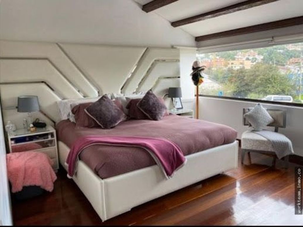 Casa de 4 alcobas en venta en Niza Suba, Bogotá, 394 m² · foto 4 de 8