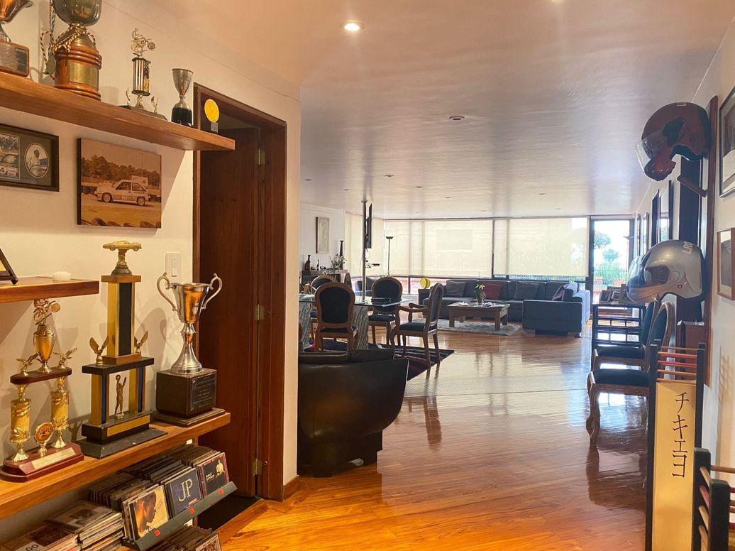 Apartamento de 3 alcobas en venta en El Refugio, Bogotá, 490 m² · foto 20 de 20