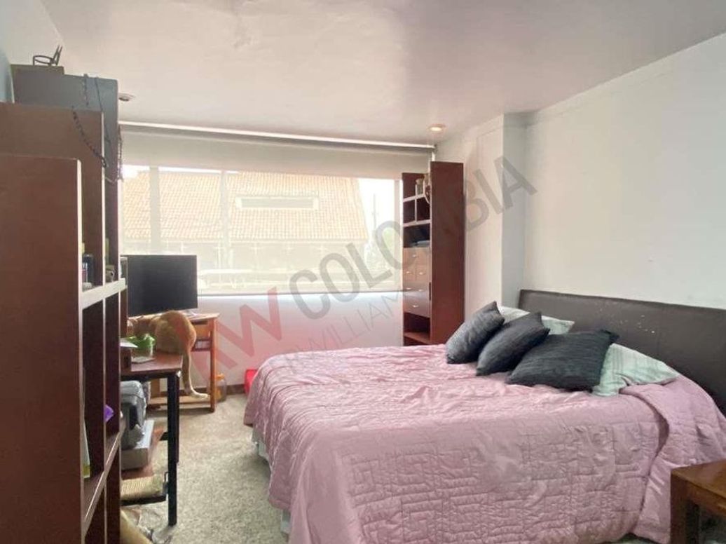 Apartamento de 3 alcobas en venta en El Refugio, Bogotá, 490 m² · foto 5 de 20