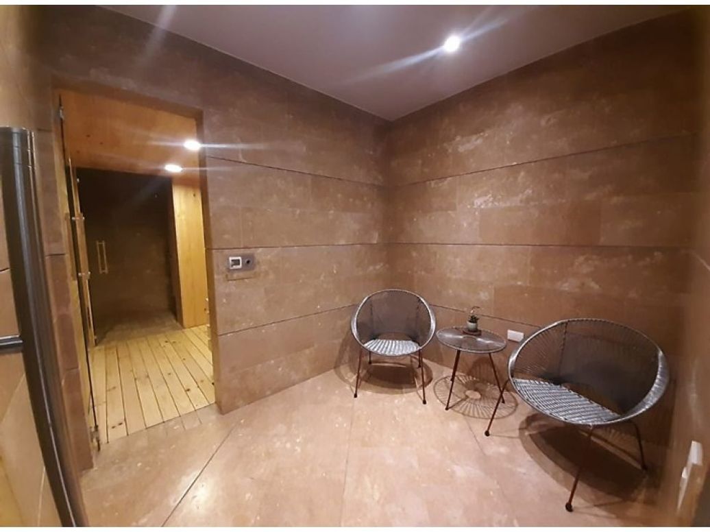 Apartamento de 3 alcobas en venta en Los Rosales, Bogotá, 270 m² · foto 6 de 20