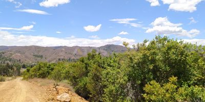 Atos Inmobiliaria Presenta Proyecto de Lotes en Tinjacá, Boyacá

Ubicación: Municipio de Tinjacá, Boyacá, cerca del municipio de Sutamarchán. Zona de gran potencial de desarrollo y excelente conectividad.

Detalles: Proyecto de 20 lotes disponibles para la venta, con áreas que van desde 1557 m² hasta 2873 m². Precios accesibles, desde $100,000,000 hasta $344,000,000. Oportunidad única para invertir en una región en crecimiento y con atractivas oportunidades para proyectos residenciales o turísticos.

Contáctanos: Atos Inmobiliaria, Centro Comercial Unicentro Tunja, Local 1-004. ¡No dejes pasar esta excelente oportunidad!