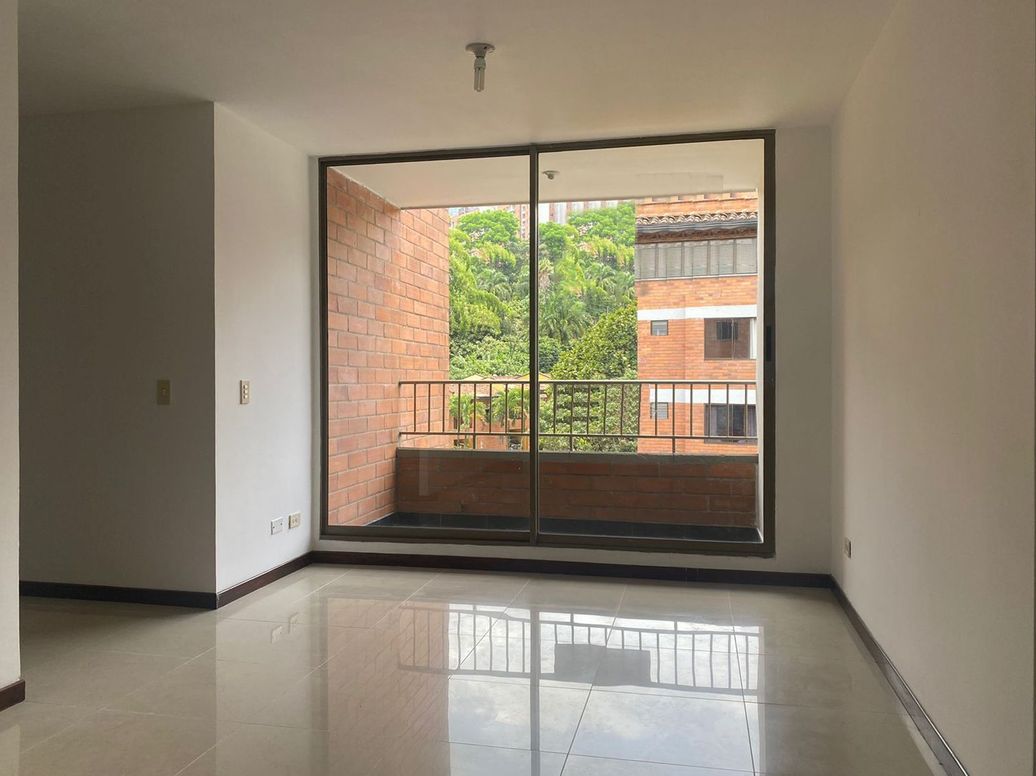 Apartamento en Arriendo o venta en Loma Del Atravesado, Comuna 4, Envigado en Loma Del Atravesado