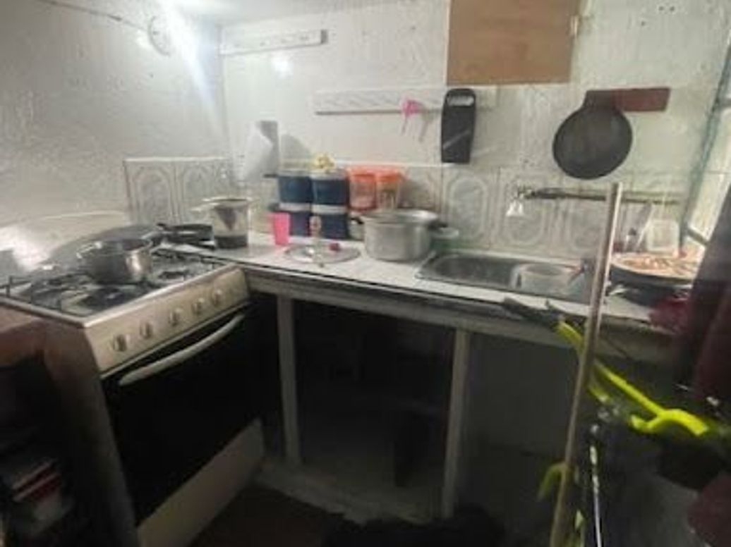 Casa de 14 alcobas en venta en La Giralda, Bogotá, 350 m² · foto 14 de 20