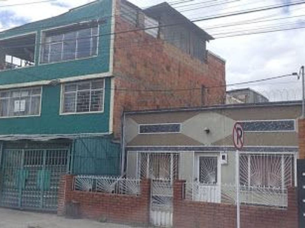 Casa de 14 alcobas en venta en La Giralda, Bogotá, 350 m² · foto 4 de 20