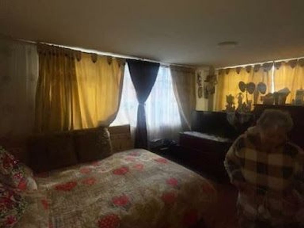 Casa de 14 alcobas en venta en La Giralda, Bogotá, 350 m² · foto 19 de 20