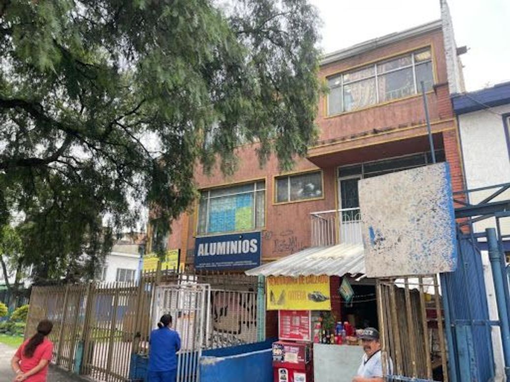 Casa de 10 alcobas en venta en Santa Isabel, Bogotá, 460 m² · foto 15 de 19