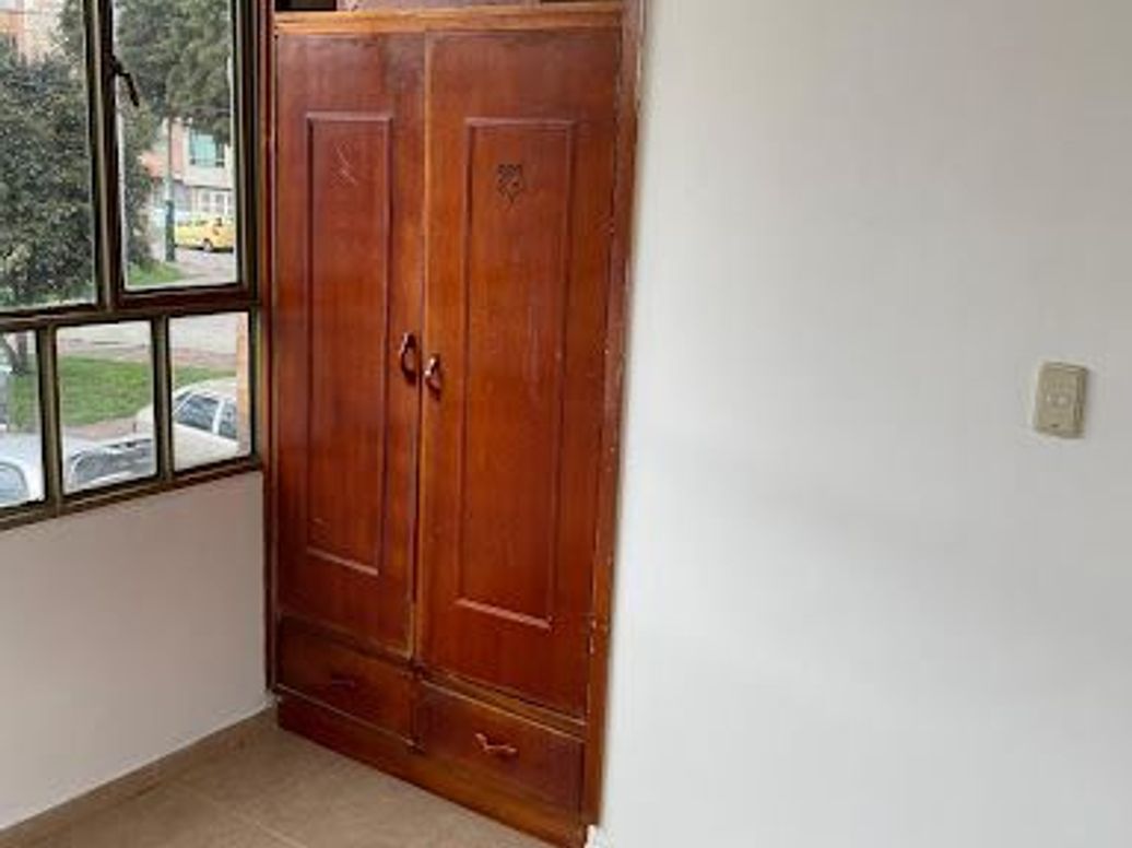 Casa de 6 alcobas en venta en Villa Amalia, Bogotá, 224 m² · foto 16 de 20