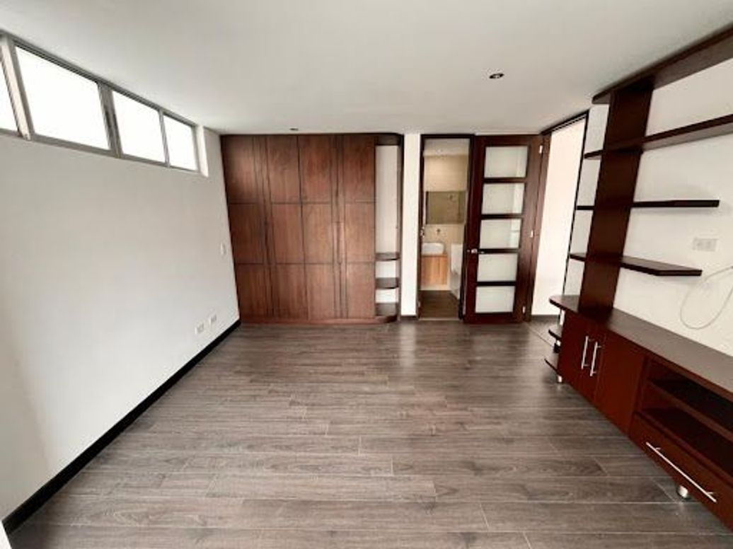 Casa de 4 alcobas en venta en Sotileza, Bogotá, 225 m² · foto 12 de 20