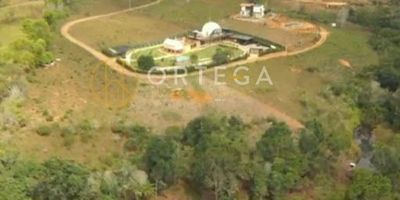 LOTE PARA VENTA O PERMUTA POR APARTAMENTO DE IGUAL O MENOR VALOR EN BUCARMANGA Y AREA METROPOLITANA, CUENTA CON 2.787 M2, TIENE SERVICIO DE AGUA Y LUZ , NO SE PAGA ADMINISTRACION, LIBRE PARA CONSTRUIR, CON ESCRITURAS. 1167-1070