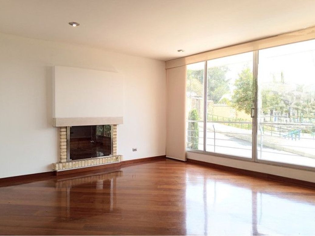 Apartamento de 1 alcoba en venta en Niza Suba, Bogotá, 72 m² · foto 2 de 20