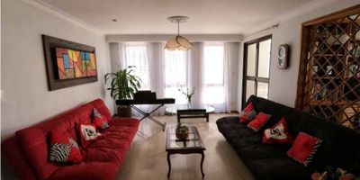 BRANDO Y CIA Te ofrece excelente apartamento, 166.75 mts, distribuidos en sala, comedor, 4 alcobas, 4 baños, estudio, 2 miradores,cocina integral, garaje doble, cuarto de servicio, ascensor, sistema biometrico, planta eléctrica, excelente iluminación y ubicacion, magnífico transporte público, cerca de colegios, universidades, clínicas, etc, contáctenos