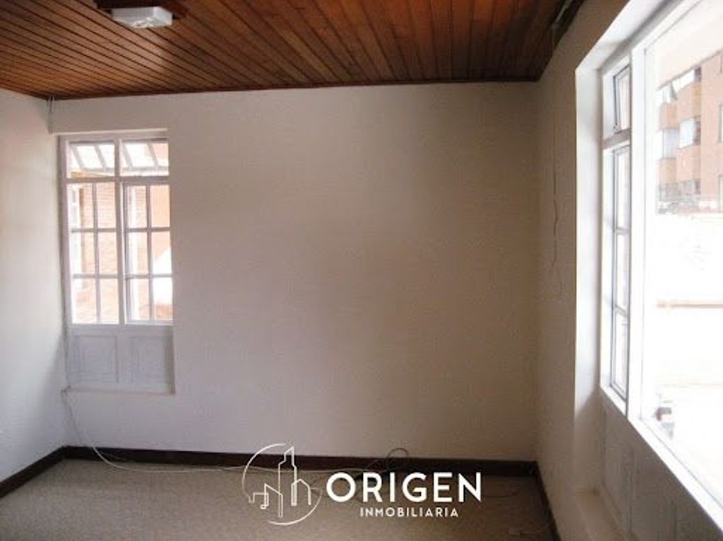 Casa de 5 alcobas en arriendo en Santa Barbara Occidental, Bogotá, 370 m² · foto 17 de 20