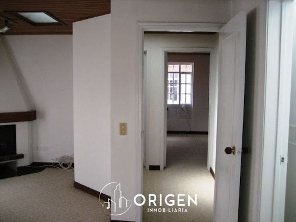 Casa de 5 alcobas en arriendo en Santa Barbara Occidental, Bogotá, 370 m² · foto 16 de 20