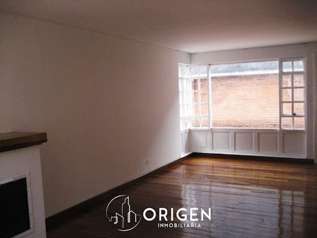 Casa de 5 alcobas en arriendo en Santa Barbara Occidental, Bogotá, 370 m² · foto 7 de 20