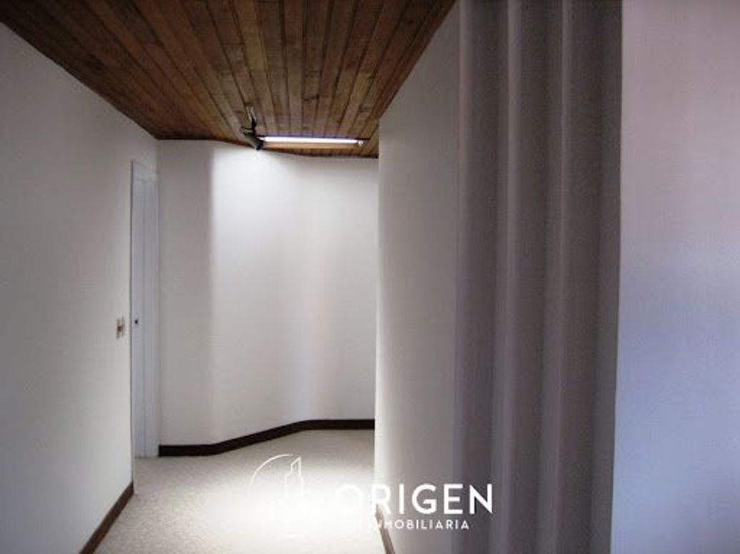 Casa de 5 alcobas en arriendo en Santa Barbara Occidental, Bogotá, 370 m² · foto 18 de 20