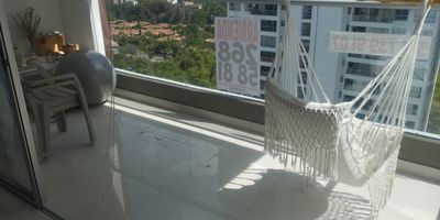 Apartamento en arriendo en La Estrella, Antioquia, ubicado en el barrio UB MAGALLANES. Este inmueble amoblado de 90 m² cuenta con 2 habitaciones y 2 baños, ideal para quienes buscan comodidad y funcionalidad. Dispone de 2 parqueaderos, sumando practicidad a su día a día. El edificio ofrece vigilancia y gimnasio, servicios que contribuyen a una experiencia de vida segura y activa. Con un canon de arriendo de $3.700.000, este apartamento en estrato 3 está desocupado y ofrece flexibilidad para ser rentado por periodos de 2 o 3 meses, según su necesidad. Una opción conveniente en La Estrella, Antioquia. Para más detalles o para conocer este apartamento, le invitamos a usar las opciones de WhatsApp, quiero que me contacten o ver teléfonos.