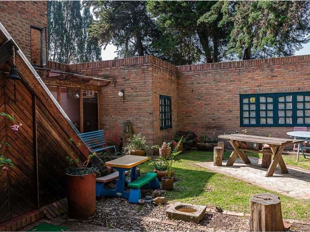 Casa de 3 alcobas en venta en Guaymaral, Bogotá, 260 m² · foto 2 de 9
