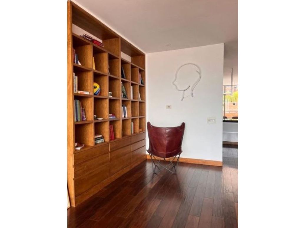 Apartamento de 3 alcobas en venta en Los Rosales, Bogotá, 242 m² · foto 6 de 16