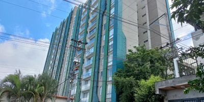 Apartamento en Venta en exclusivo Condominio Bosque Sereno en la Ciudad de Ibagué. Este hermoso apartamento ofrece un ambiente sereno y todas las comodidades modernas para disfrutar de una vida de calidad. Seguridad: Acceso controlado y vigilancia las 24 horas, Zonas verdes: Amplios jardines y áreas para caminar, Piscina recreativa para disfrutar del sol y el agua Gimnasio: Espacio equipado para mantenerse en forma, Zona de juegos: Área de recreación para niños, Salón de eventos. El valor de la administración $154.000