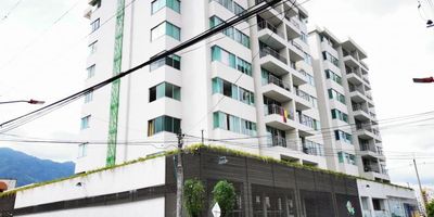 Apartamento en venta conjunto cerrado ubicado sobre la avenida pedro tafur, droguerías, ferreterías, restaurantes, supermercados Makro, Justo y Bueno, D1, Éxito de la 80, Homecenter, por el sector transitan las rutas: 43, 18, 14, 90 cómodas vías de acceso. El inmueble se encuentra distribuido: Sala comedor, tres habitaciones con closet, la principal con baño, cocina integral, zona de ropas, baño, parqueadero cubierto, deposito. El conjunto cuenta: Gimnasio, sauna, piscina, baños, salón social, vigilancia 24 horas.