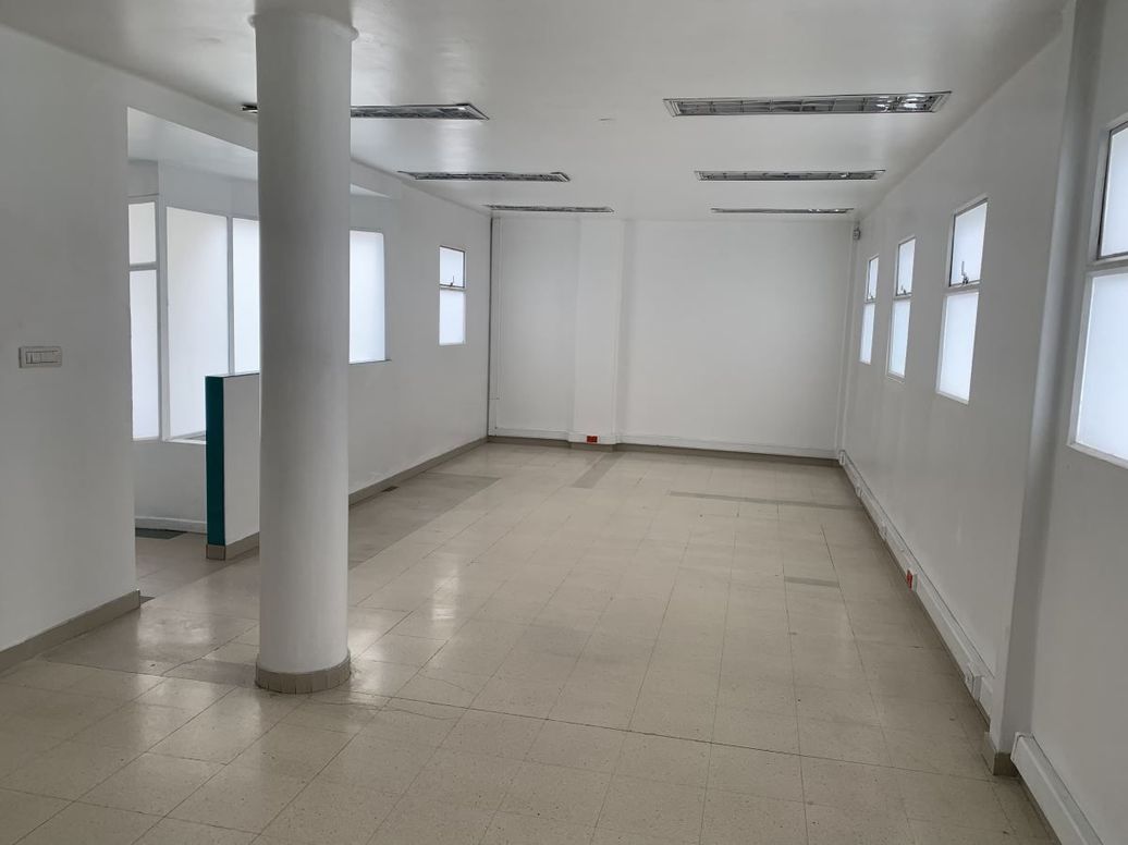 Casa de 7 alcobas en arriendo en Pasadena, Bogotá, 550 m² · foto 10 de 18