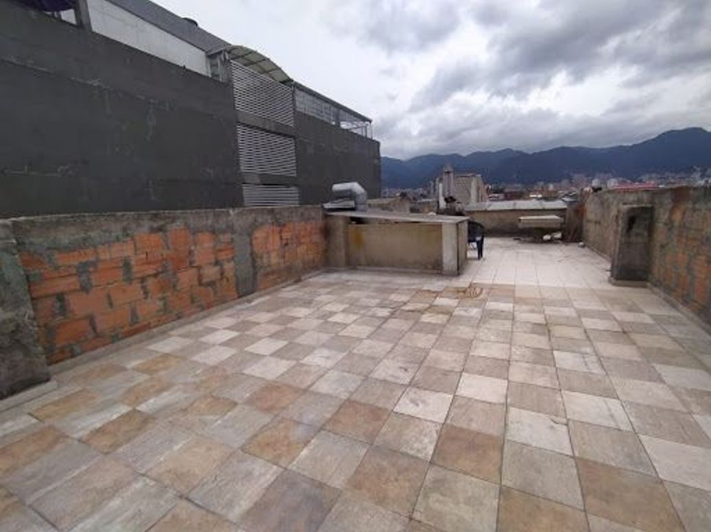 Casa de 4 alcobas en venta en 12 De Octubre, Bogotá, 532 m² · foto 12 de 16