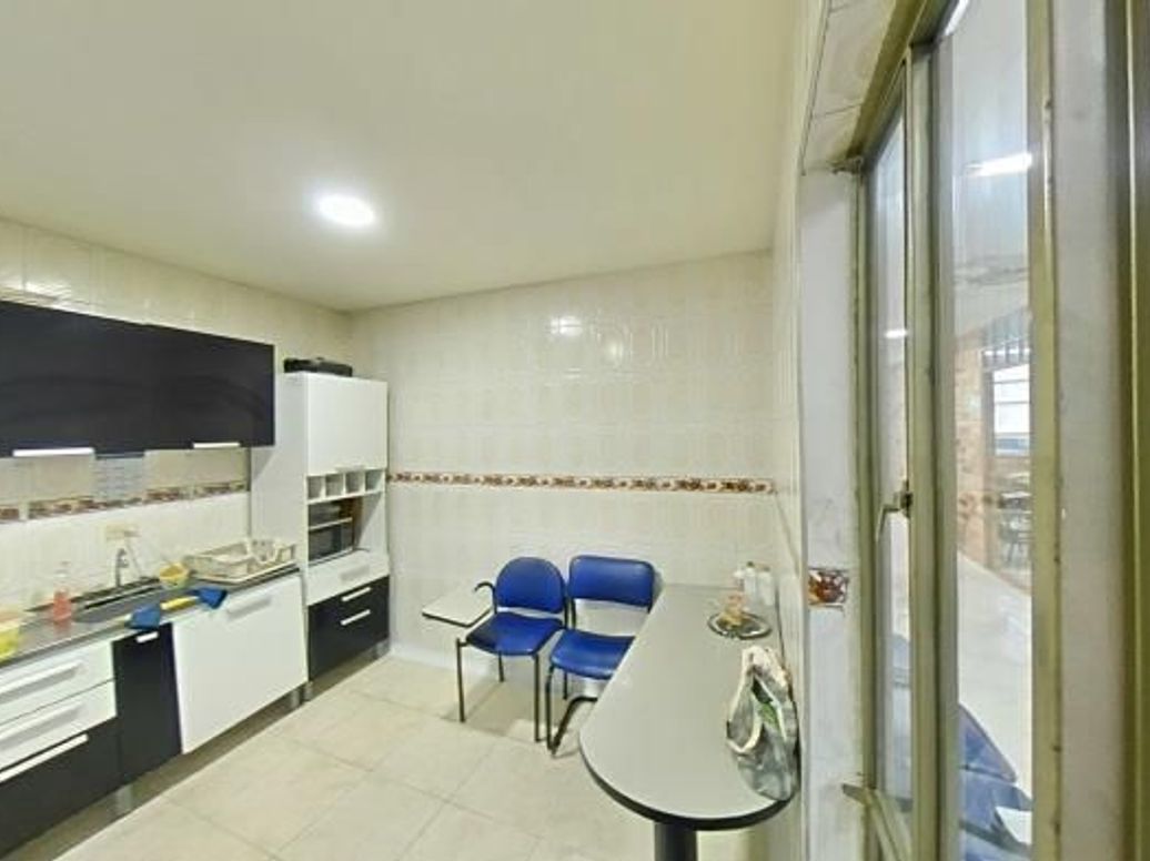 Casa de 13 alcobas en venta en Palermo, Bogotá, 391 m² · foto 18 de 20