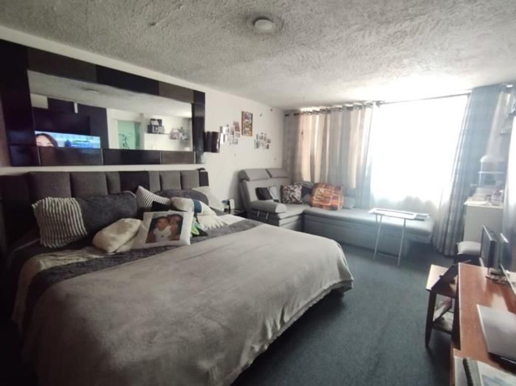 Casa de 17 alcobas en venta en El Recuerdo, Bogotá, 432 m² · foto 6 de 20