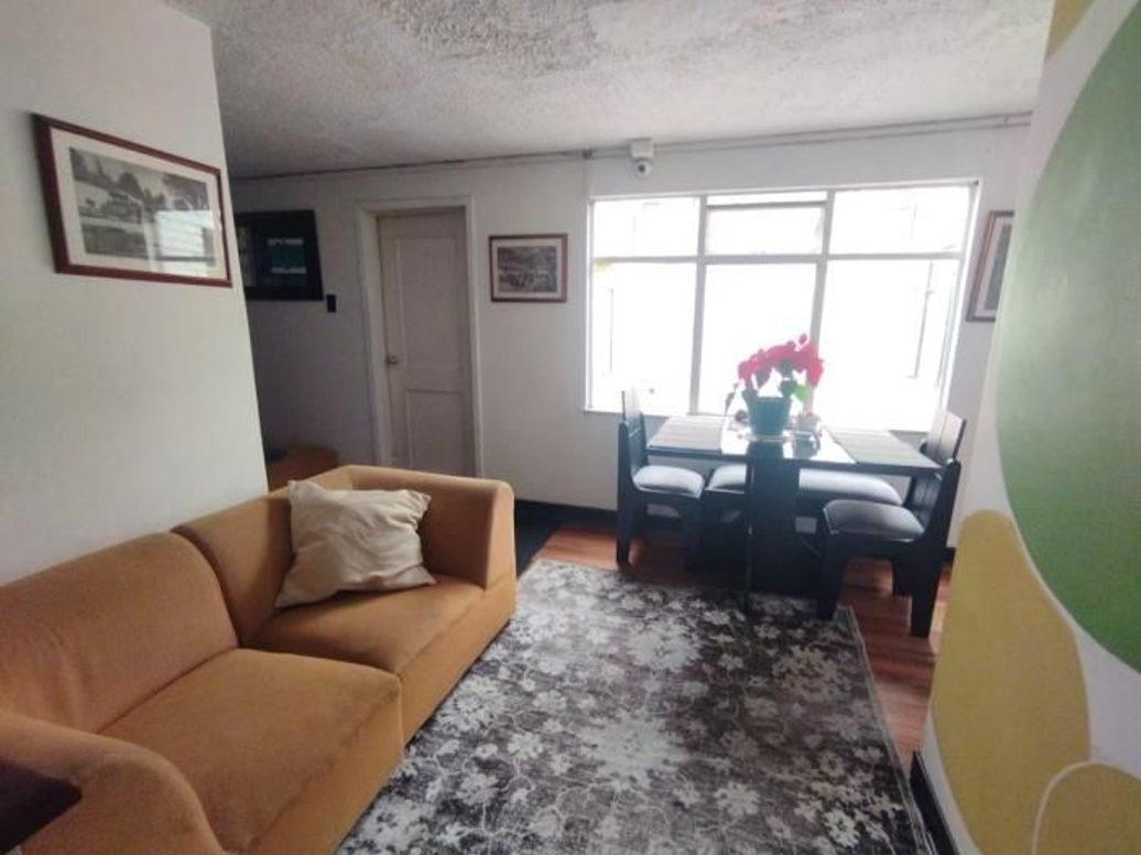 Casa de 17 alcobas en venta en El Recuerdo, Bogotá, 432 m² · foto 9 de 20