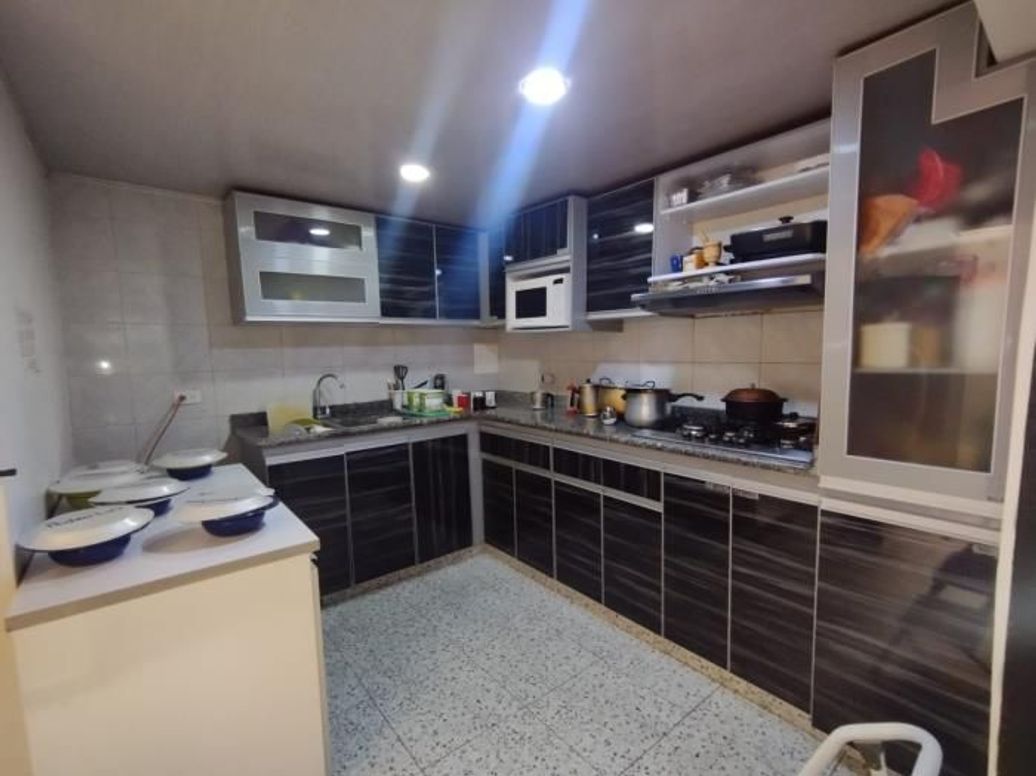 Casa de 17 alcobas en venta en El Recuerdo, Bogotá, 432 m² · foto 18 de 20