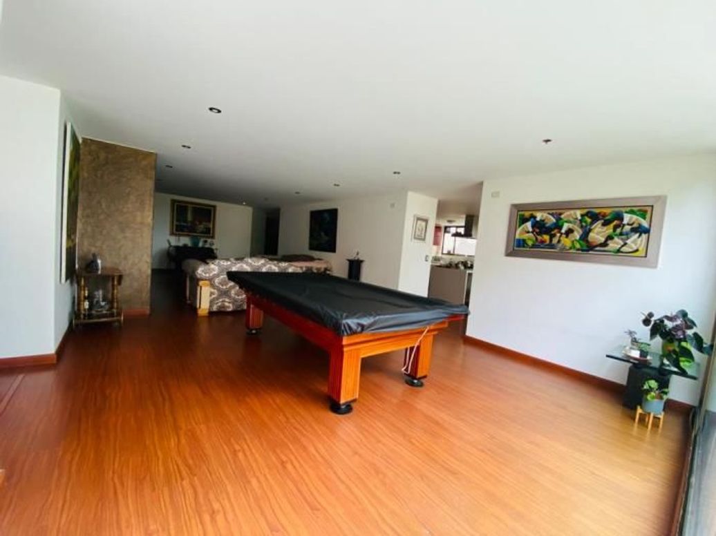 Apartamento de 4 alcobas en venta en Chicó Alto, Bogotá, 333 m² · foto 15 de 20