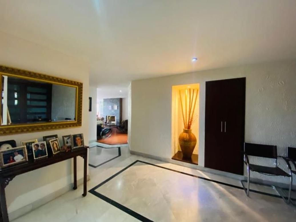 Apartamento de 4 alcobas en venta en Chicó Alto, Bogotá, 333 m² · foto 5 de 20