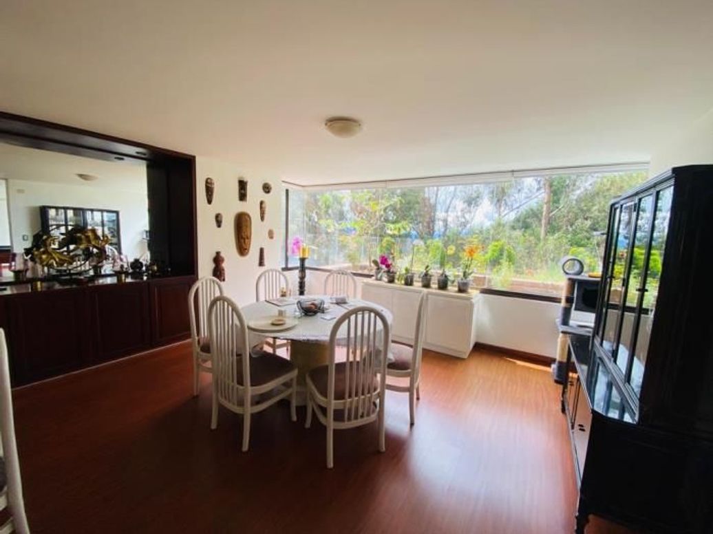 Apartamento de 4 alcobas en venta en Chicó Alto, Bogotá, 333 m² · foto 7 de 20