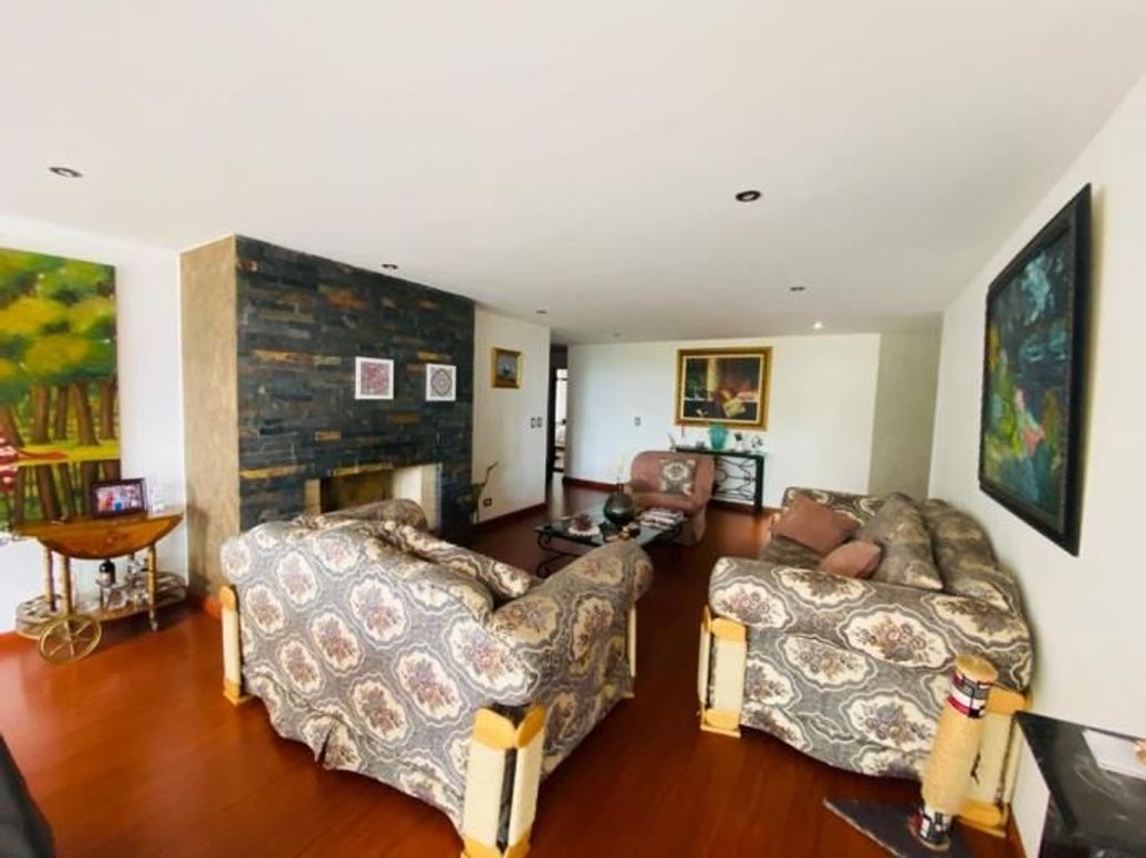 Apartamento de 4 alcobas en venta en Chicó Alto, Bogotá, 333 m² · foto 12 de 20