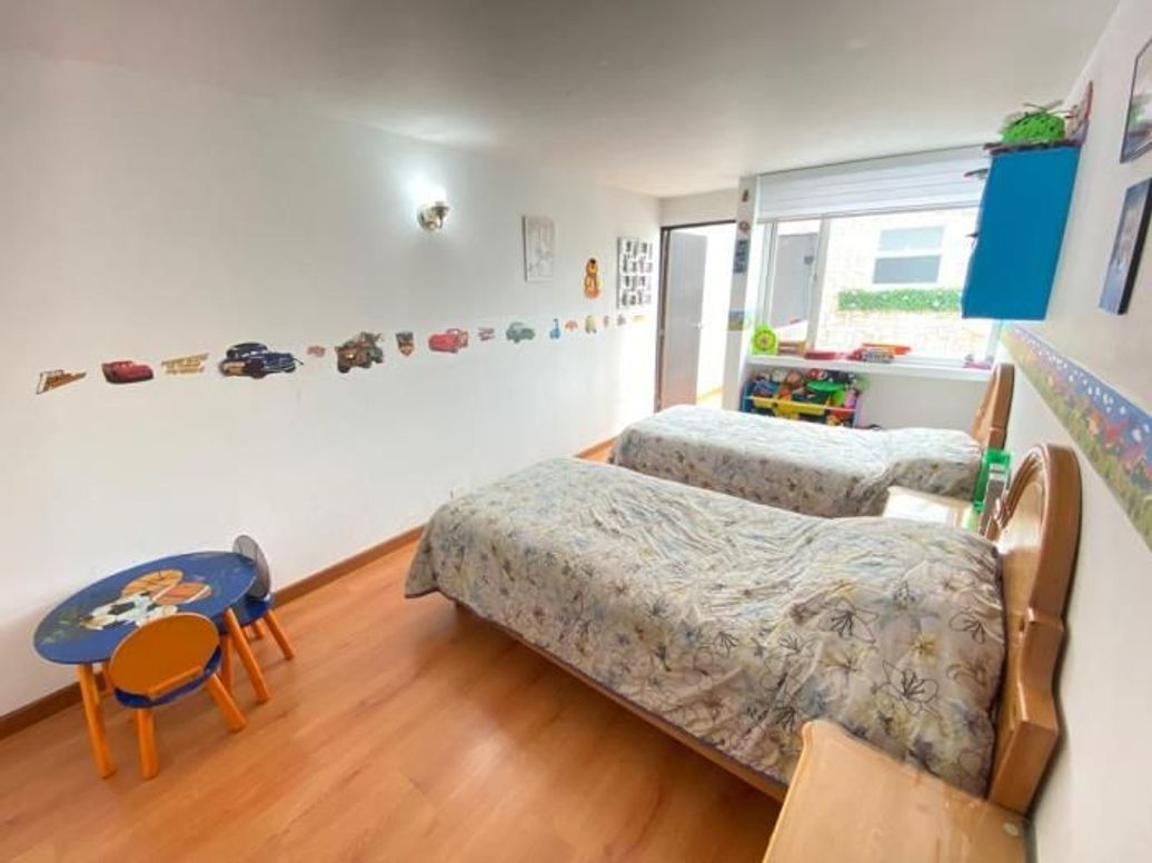 Casa de 6 alcobas en venta en Polo Club, Bogotá, 360 m² · foto 8 de 20