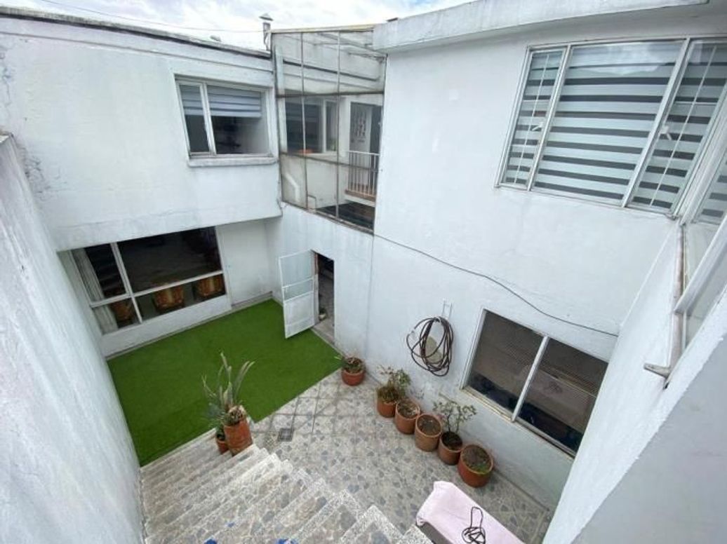 Casa de 6 alcobas en venta en Polo Club, Bogotá, 360 m² · foto 10 de 20