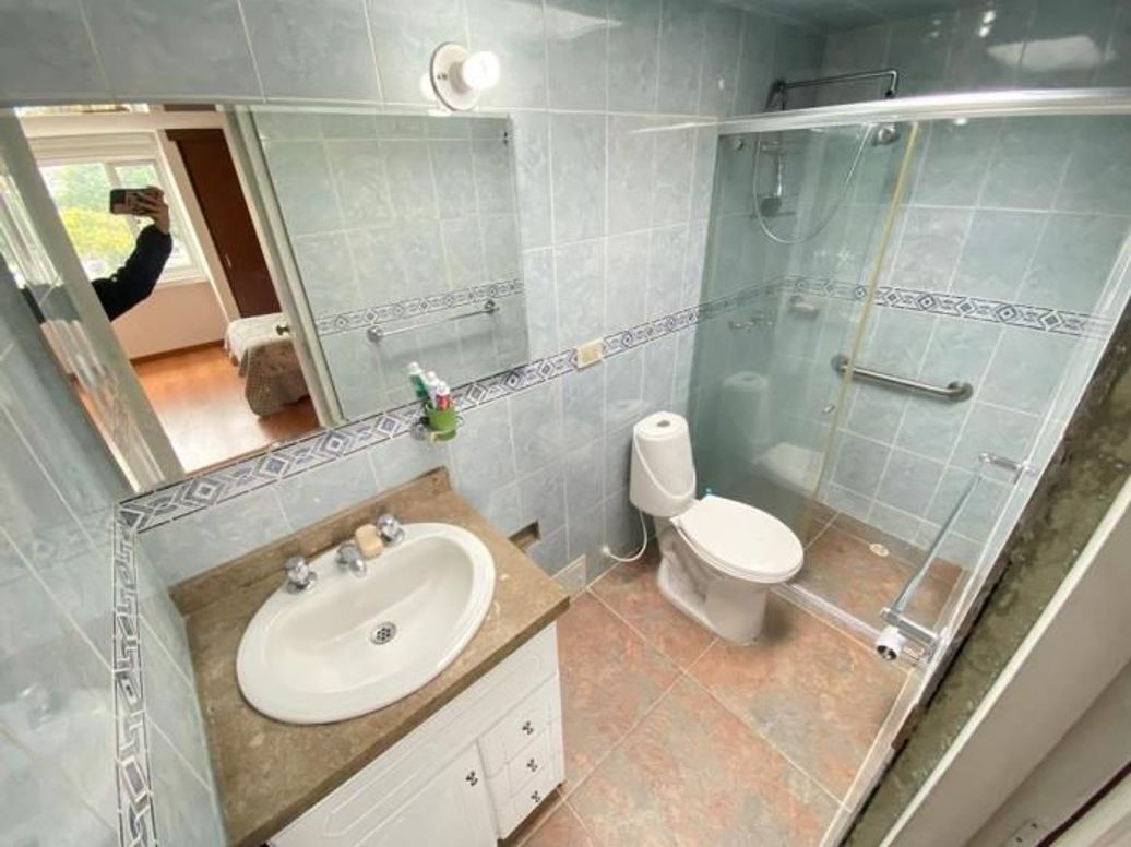Casa de 6 alcobas en venta en Polo Club, Bogotá, 360 m² · foto 16 de 20